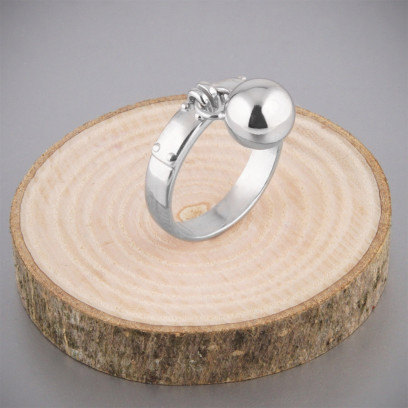 Серебряное кольцо Шар (19200/8р)